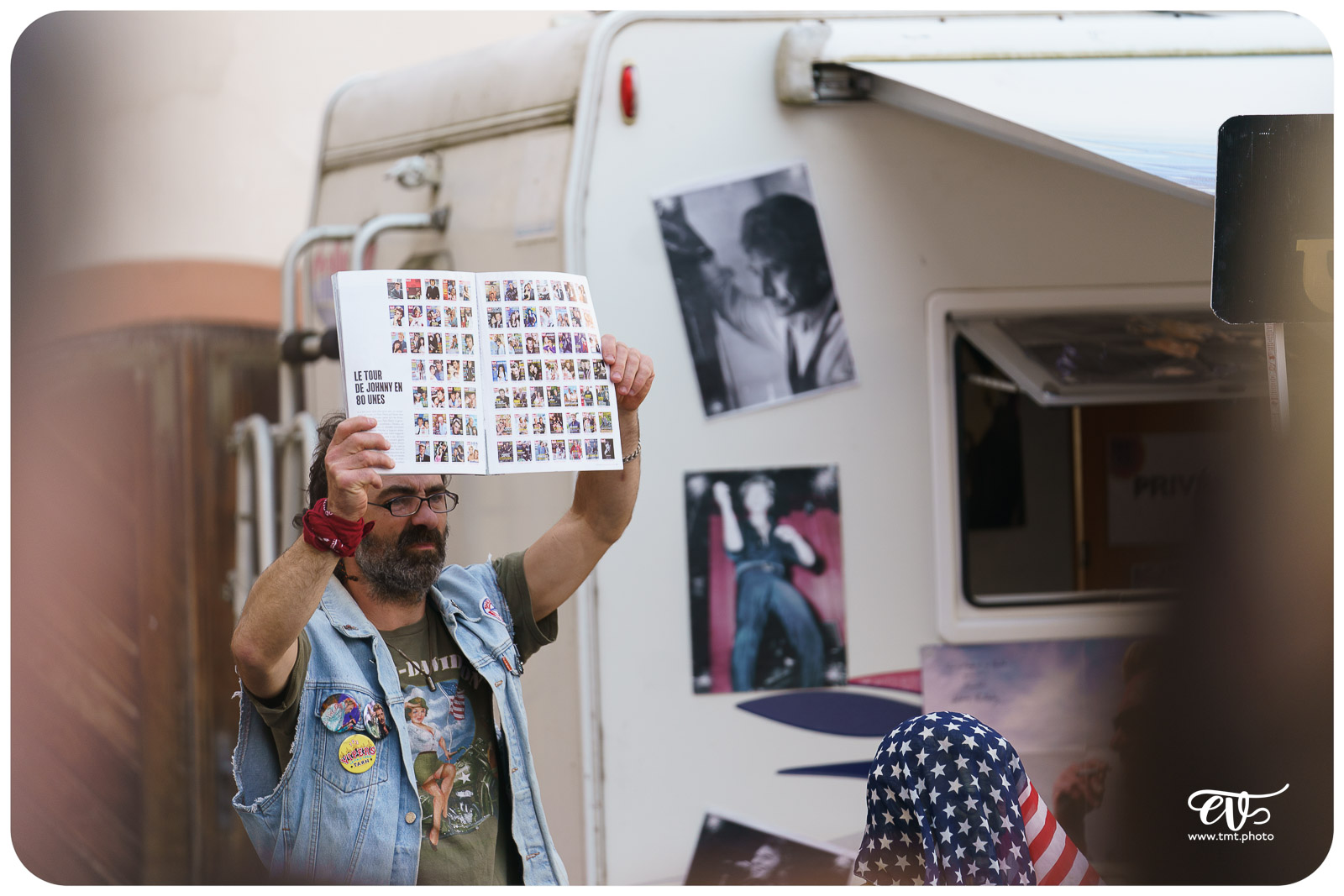 JOHNNY FOREVER (THE FIVE FOOT FINGERS)